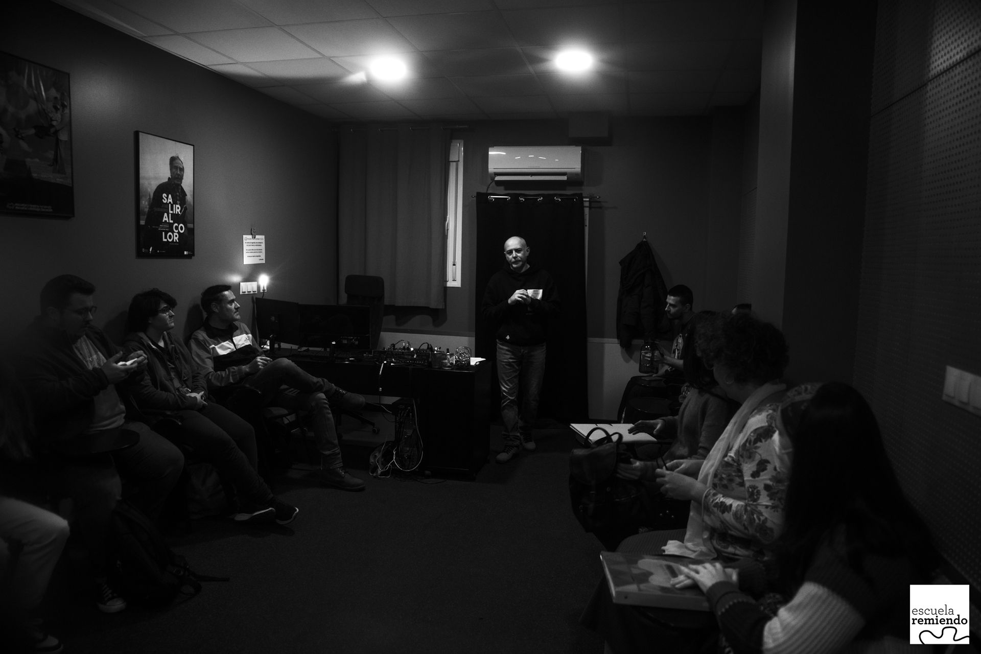 Escuela Remiendo – Doblaje y Locución II Curso 24-25 – Foto 01
