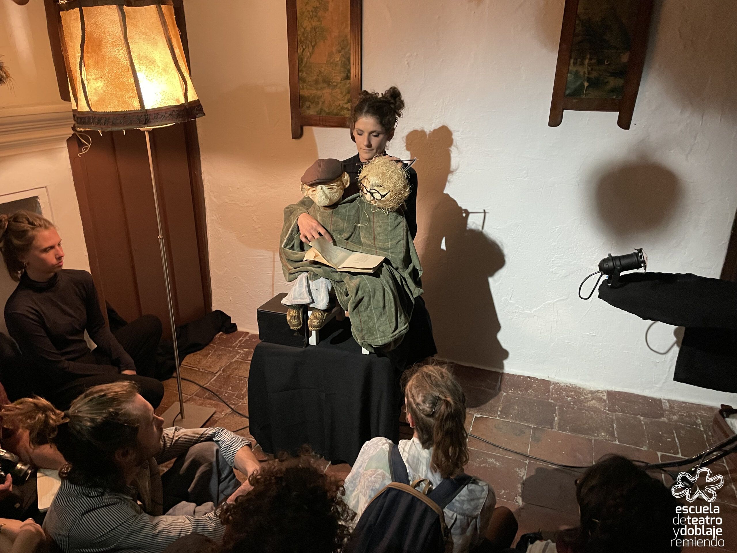 Escuela Remiendo – Títeres y objetos – 10